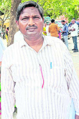 జర్నలిజానికి సంకెళ్లు సిగ్గుచేటు 2