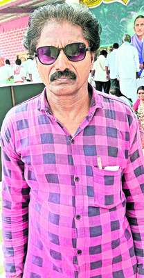 జర్నలిజానికి సంకెళ్లు సిగ్గుచేటు 1