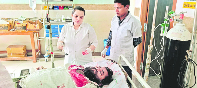 వేర్వేరు రోడ్డు ప్రమాదాల్లో ఇద్దరు మృతి 2