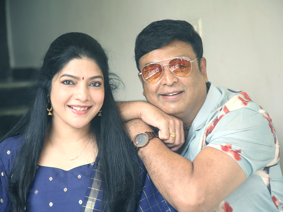 Actor VK Naresh and Actress Vasuki Anand Beauty Movie Promotion4