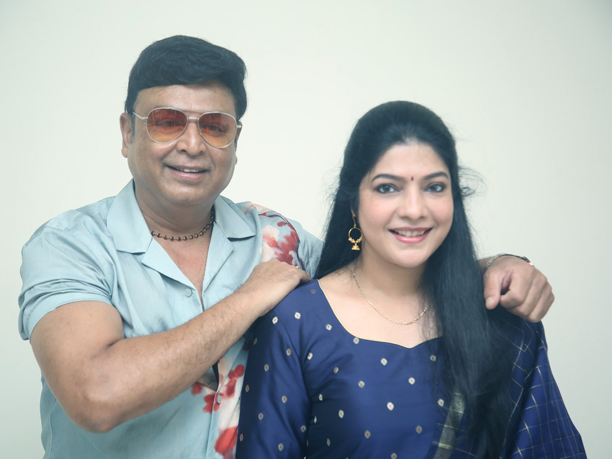 Actor VK Naresh and Actress Vasuki Anand Beauty Movie Promotion5