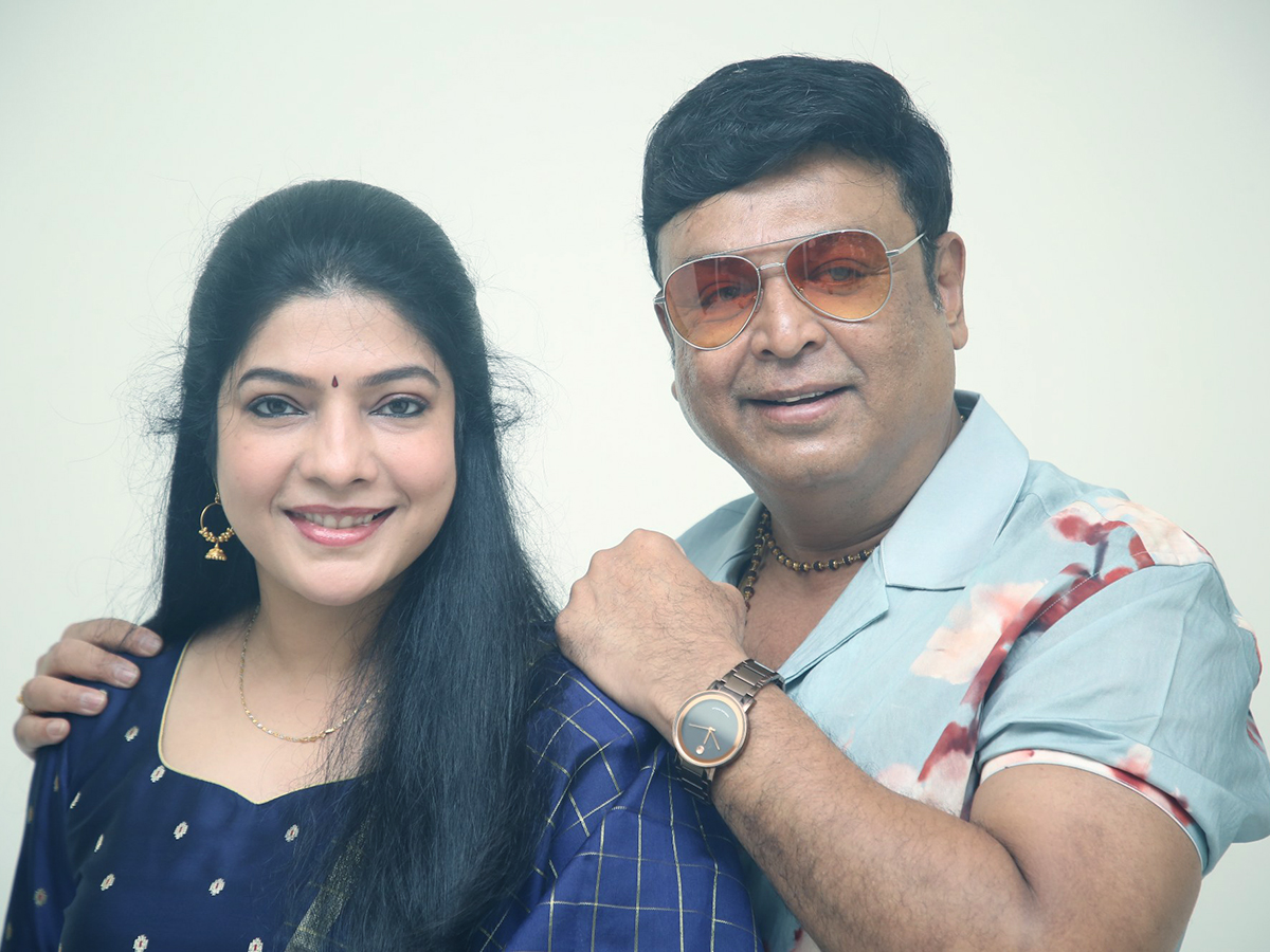 Actor VK Naresh and Actress Vasuki Anand Beauty Movie Promotion6