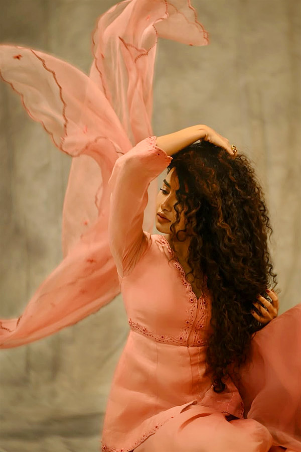 Actress Anupama parameswaran Beautiful Photos3