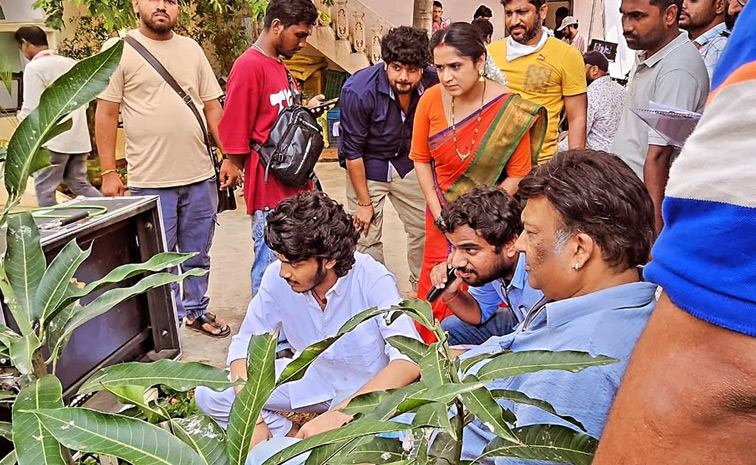 Court Movie Actress Sridevi And Roshan New Movie Band Melam Glimpse Release Photos15