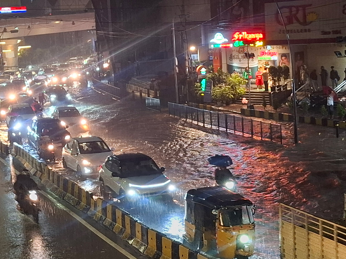 Heavy Rains in Hyderabad Photos16