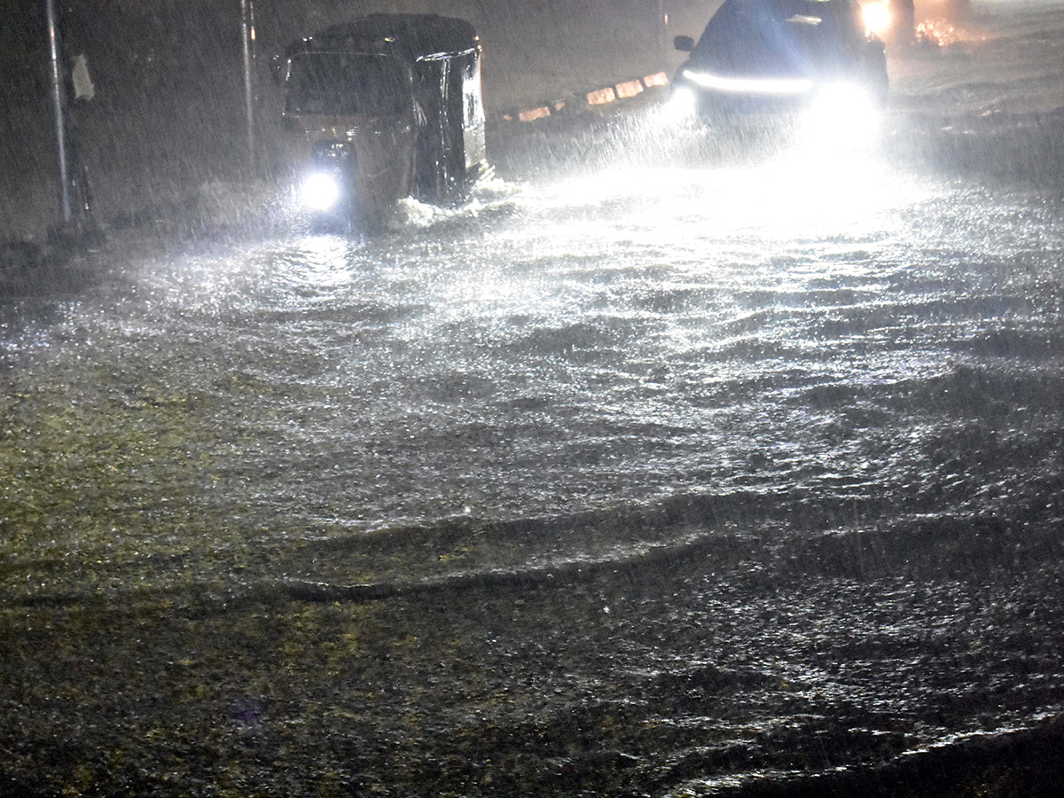 Heavy Rains in Hyderabad Photos17
