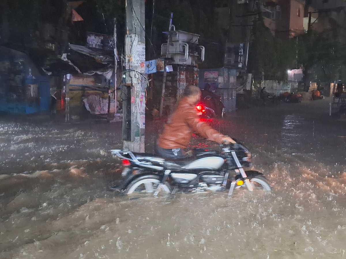 Heavy Rains in Hyderabad Photos7