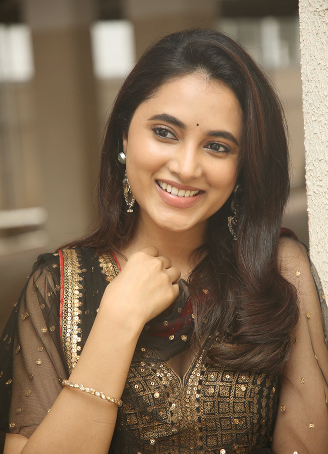 OG Movie Actress Priyanka Arul Mohan Latest Photos6