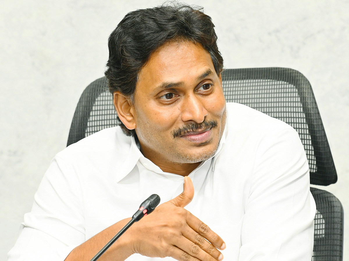 YS Jagan Key Meeting With YSRCP Leaders Photos6