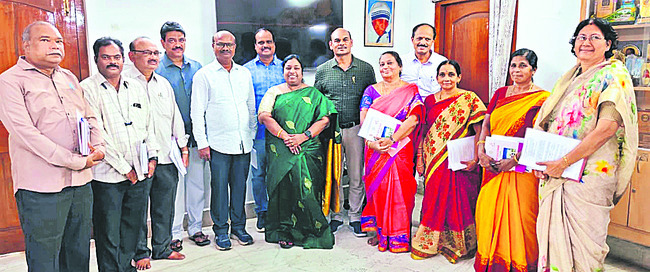 330 మెట్రిక్‌ టన్నుల యూరియా సరఫరా  
3