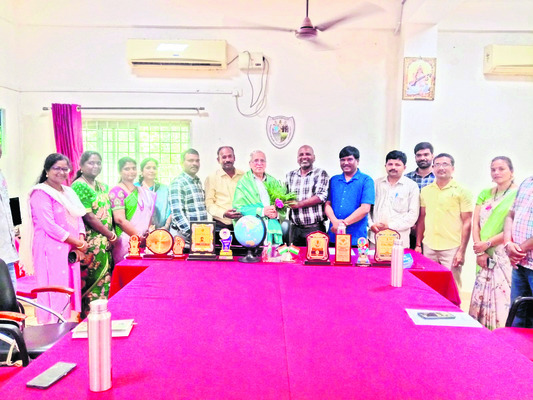 దేశాభివృద్ధిలో  యూనివర్సిటీలది కీలకపాత్ర1