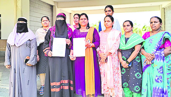 నేడు ఎస్సీ, ఎస్టీ  కమిషన్‌ చైర్మన్‌ రాక 
1