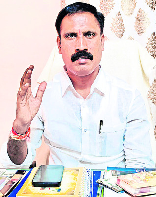 ప్రభుత్వ మెడికల్‌ కళాశాలలను కాపాడుకుందాం1