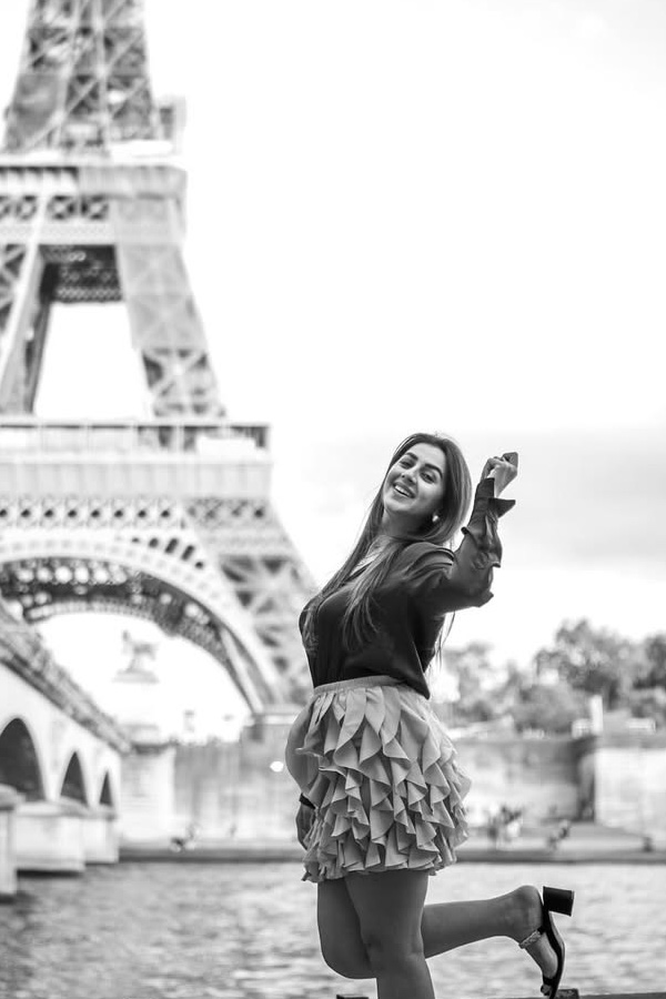 Aadhi Pinisetty Paris Vacation with Wife Nikki Galrani Photos7