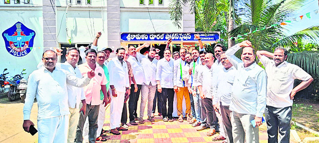 నిరంకుశం 3