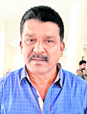 వినతులు త్వరగా పరిష్కరించాలి1