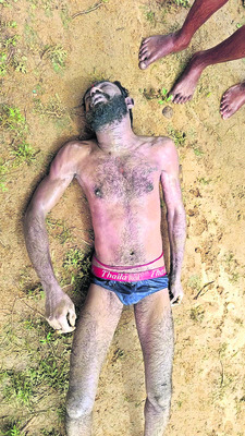 వేర్వేరు కారణాలతో ముగ్గురి ఆత్మహత్య1