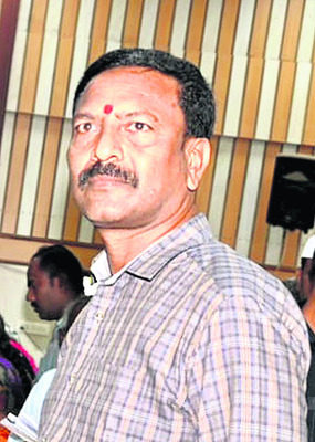 పాస్బుక్ ఇవ్వలే
1