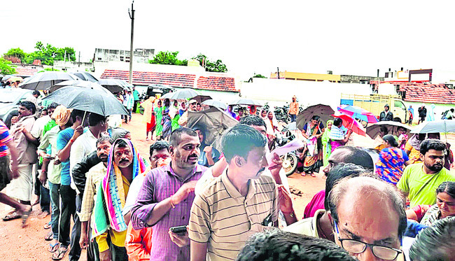 తప్పని నిరీక్షణ3