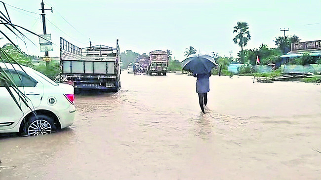 ఉధృతంగా జంపన్నవాగు 1
