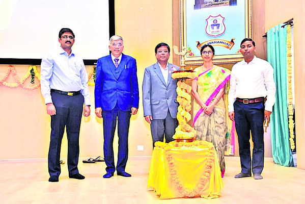నిట్‌లో రూ.650 కోట్లతో రీసెర్చ్‌ పార్క్‌
1