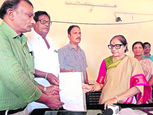 సోమశిల నుంచి 27,700 క్యూసెక్కుల విడుదల 1