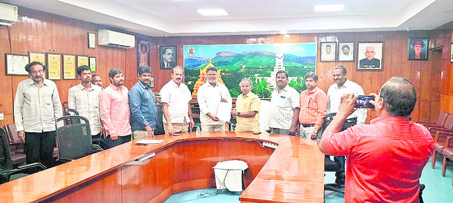 ప్రైవేటు.. సమ్మె సైరన్ !1