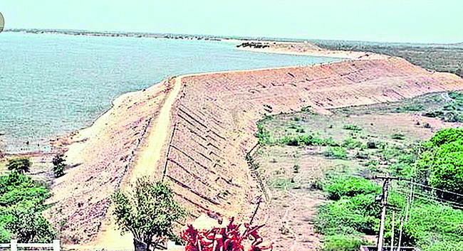 సోమశిల నుంచి 27,700 క్యూసెక్కుల విడుదల 2