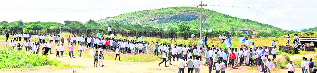 మెడికలపై ఉక్కుపిడికిలి 1
