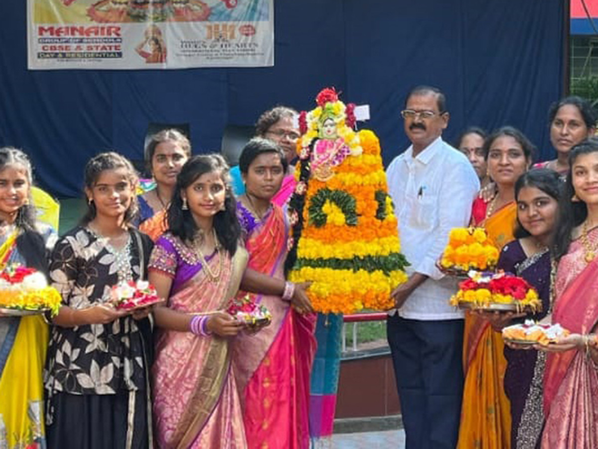Bathukamma Celebrations In Telangana 2025 Photos12