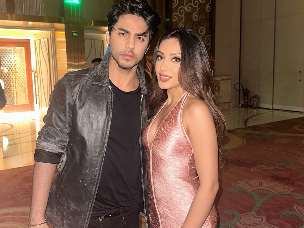 Bollywood Celebreties Attend The Bad Boys of Bollywood Premier Show Photos14