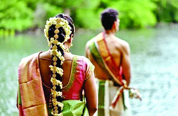 ప్రేమజంట పెళ్లి.. వధువుపై కేసు 1
