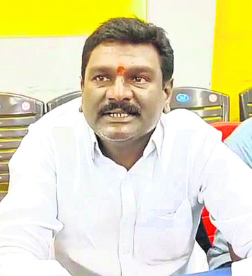 ప్లాట్ల వ్యాపారం ప్రాణం తీసింది1