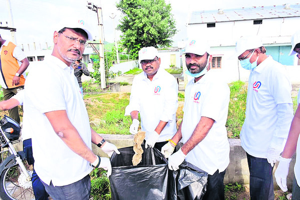 స్వచ్ఛభారత్లో భాగస్వాములు కావాలి 1