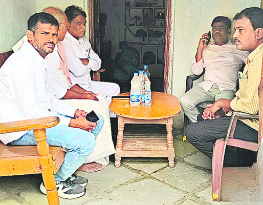 పండుగకు ఊరెళ్తున్నారా.. జర జాగ్రత్త 
1