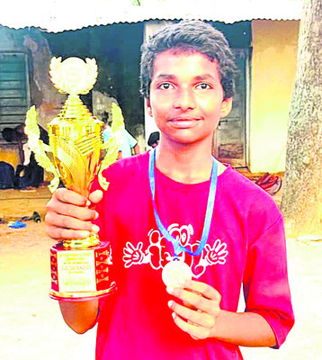 మల్లన్న సేవలో   అడిషనల్‌ కలెక్టర్‌2