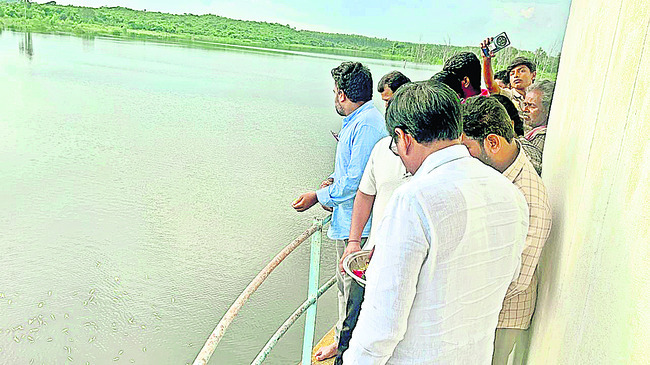 పూర్తి స్థాయిలో నిండిన వైఎస్సార్‌ జలాశయం 
1