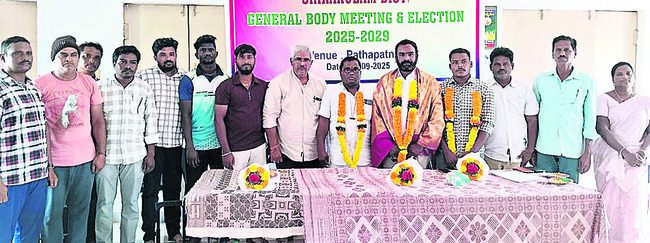 ఆదిత్యుని సన్నిధిలో  హైకోర్టు జడ్జి జస్టిస్‌ సుబ్బారెడ్1