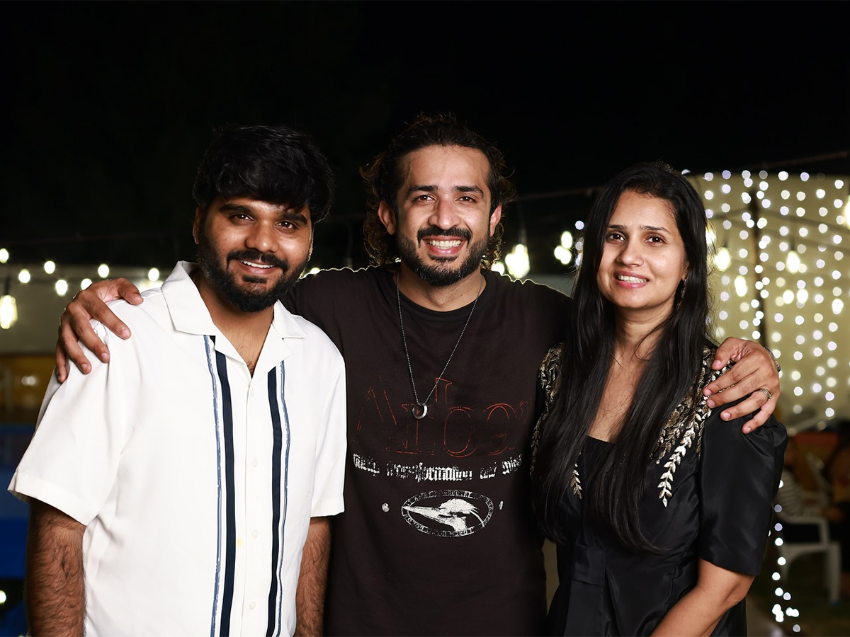 Anchor Ravi Birthday Celebrations Photo Goes Viral16