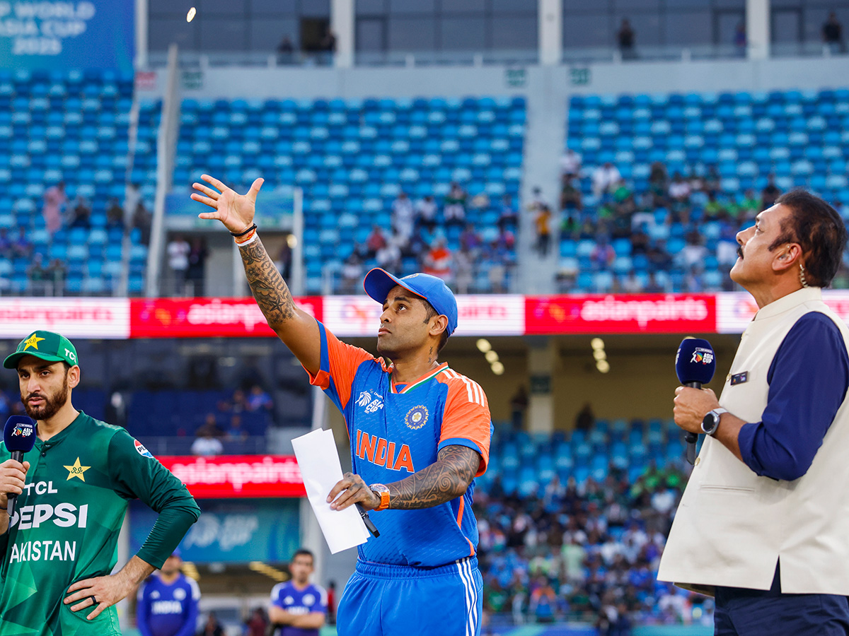 Asia Cup 2025 : India and Pakistan at Dubai International Cricket Stadium11