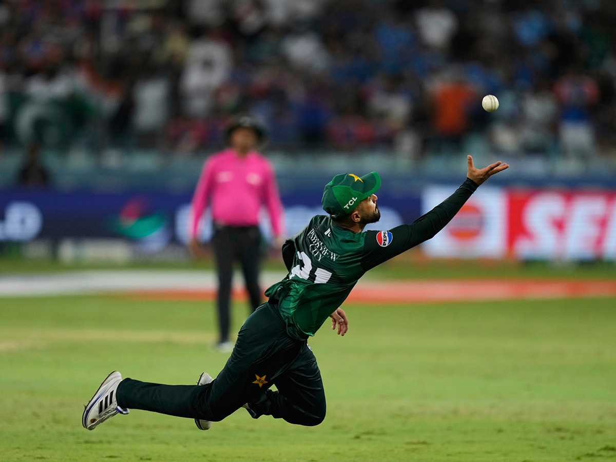 Asia Cup 2025 : India and Pakistan at Dubai International Cricket Stadium16