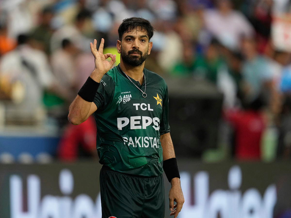 Asia Cup 2025 : India and Pakistan at Dubai International Cricket Stadium27