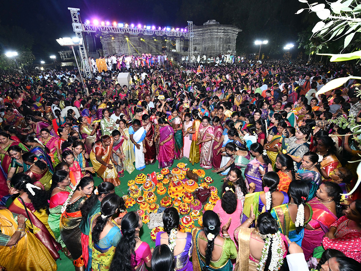 Bathukamma Festival Celebrated In Rain At Warangal District 12