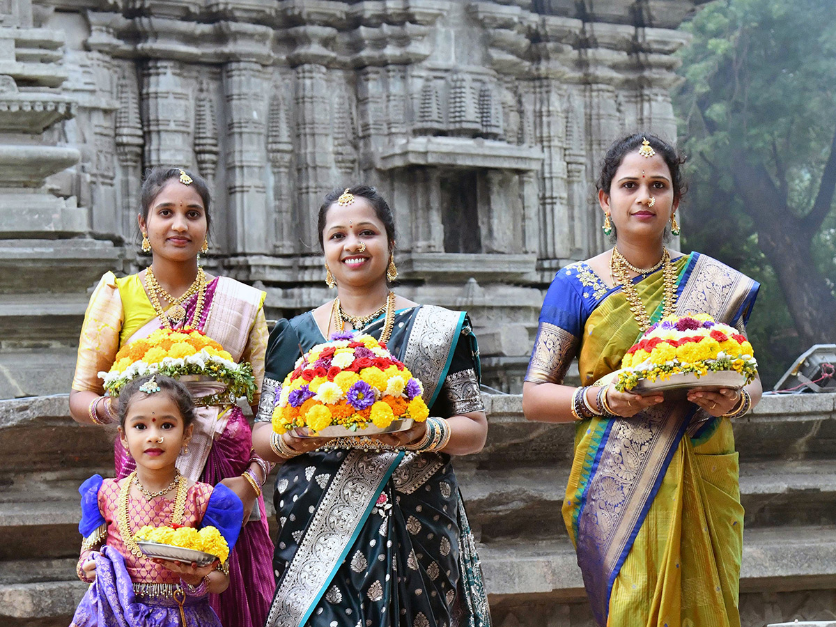Bathukamma Festival Celebrated In Rain At Warangal District 18