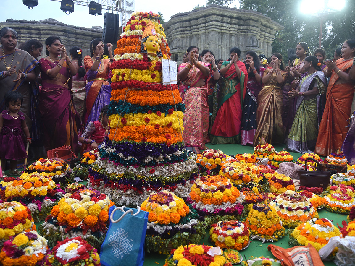 Bathukamma Festival Celebrated In Rain At Warangal District 5