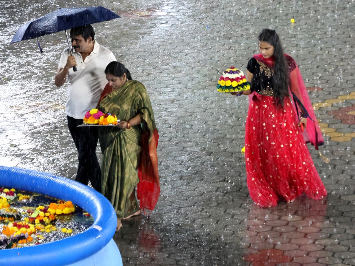 Bathukamma Festival Celebrations 2025 Photos4