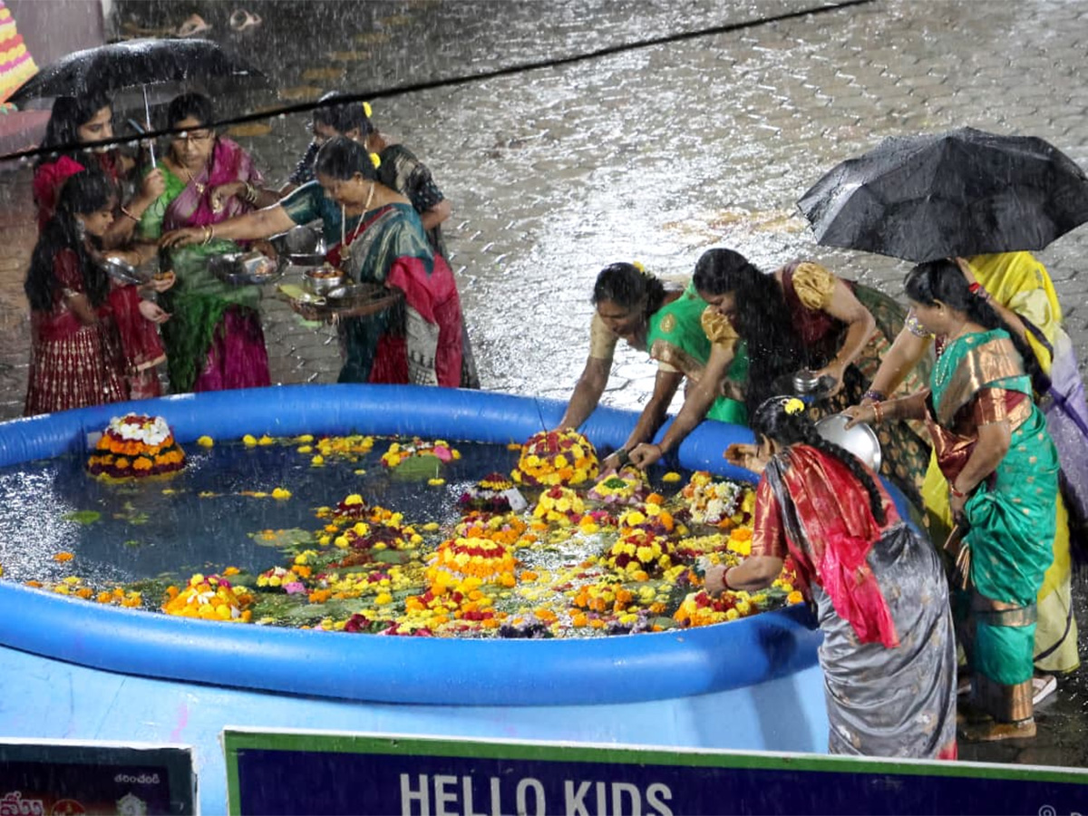 Bathukamma Festival Celebrations 2025 Photos5