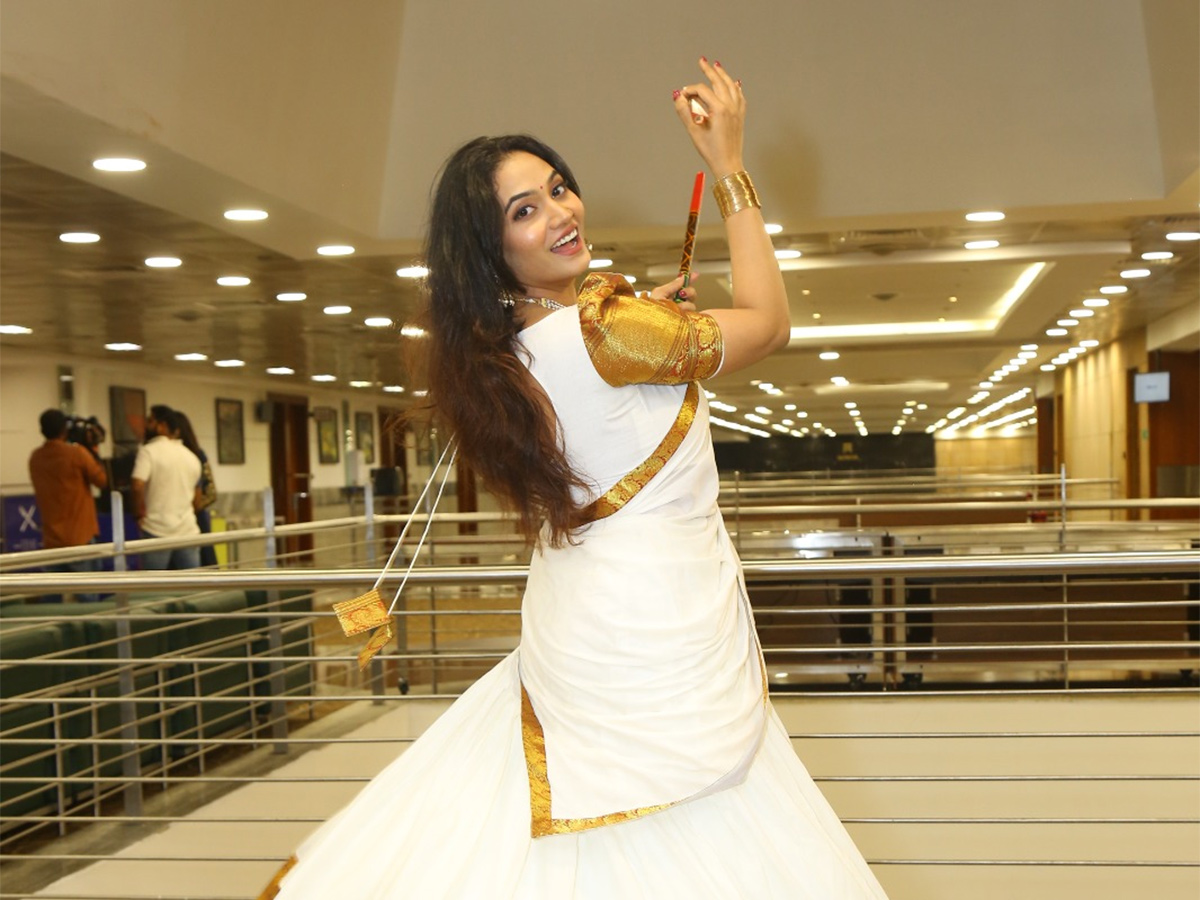 Celebrity Dandiya Nights Season 9 Photos3