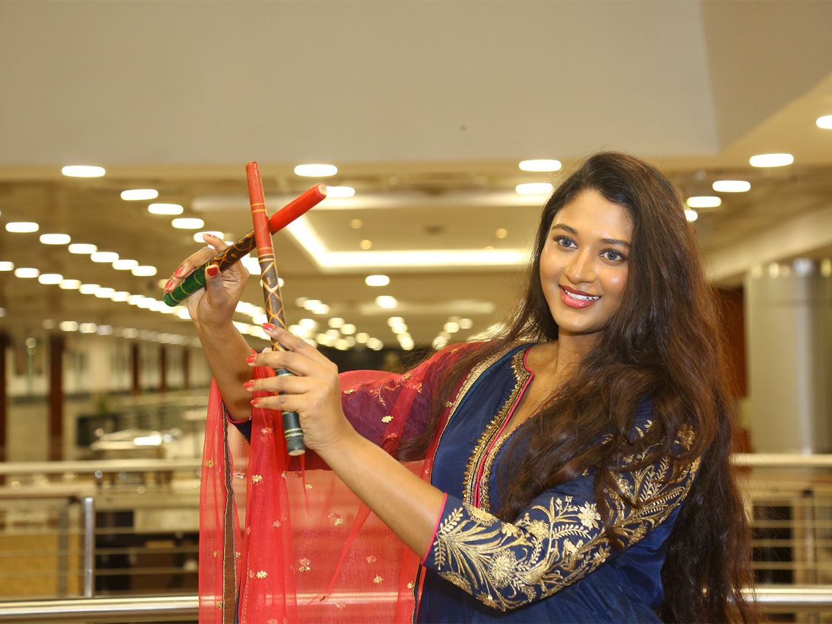 Celebrity Dandiya Nights Season 9 Photos4
