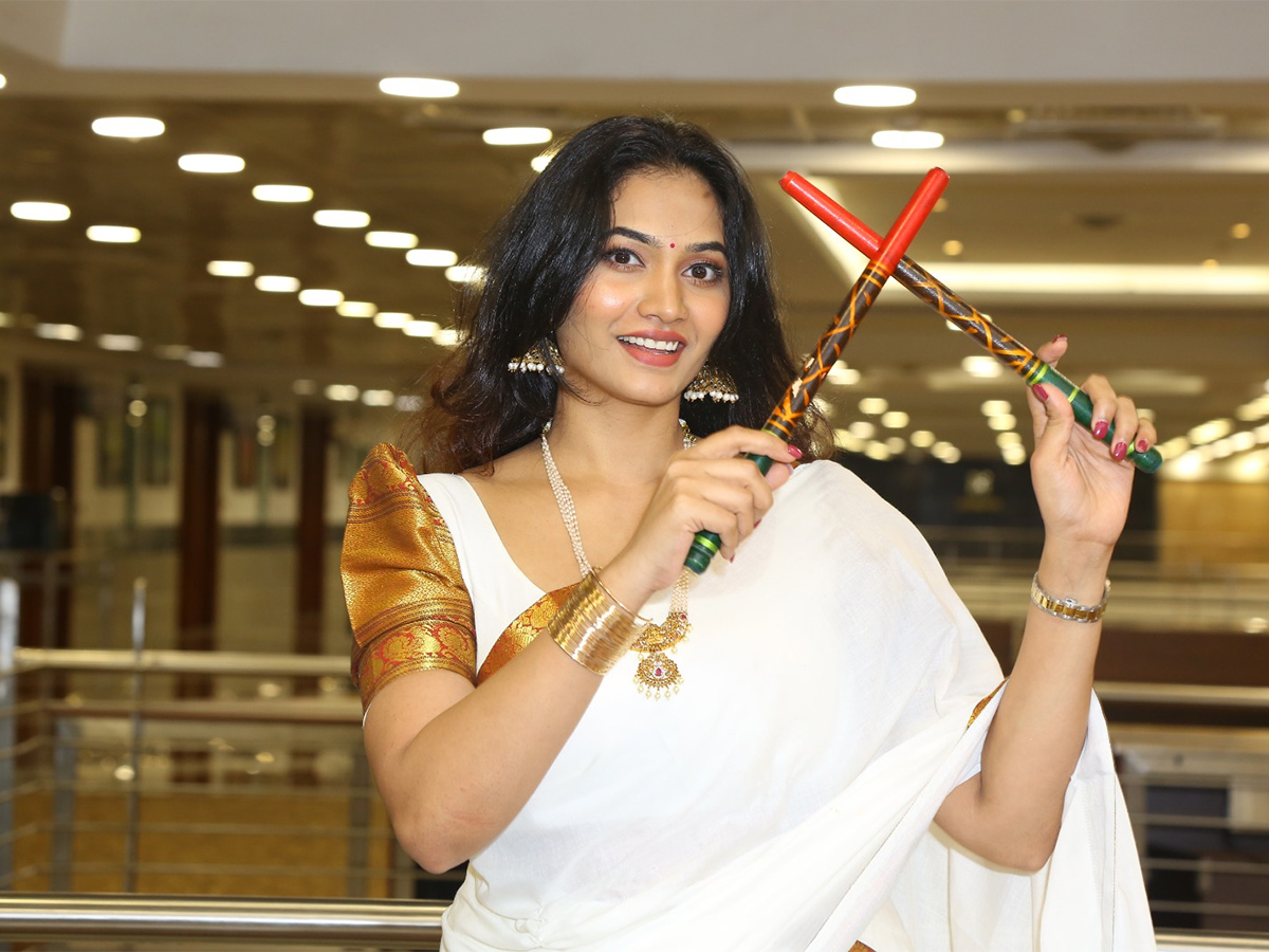 Celebrity Dandiya Nights Season 9 Photos5